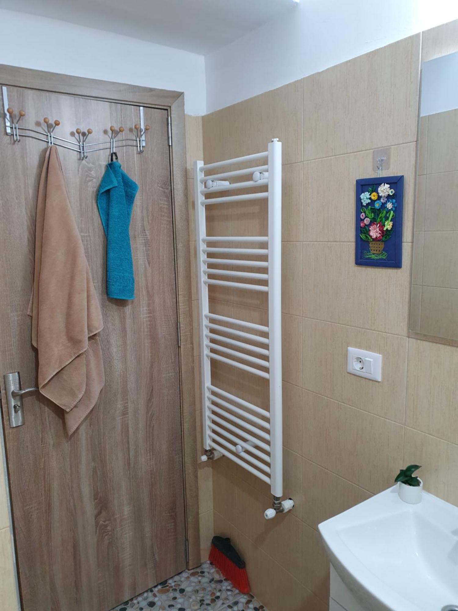 Apartament Castelul Bran Ramnicu Valcea Ngoại thất bức ảnh